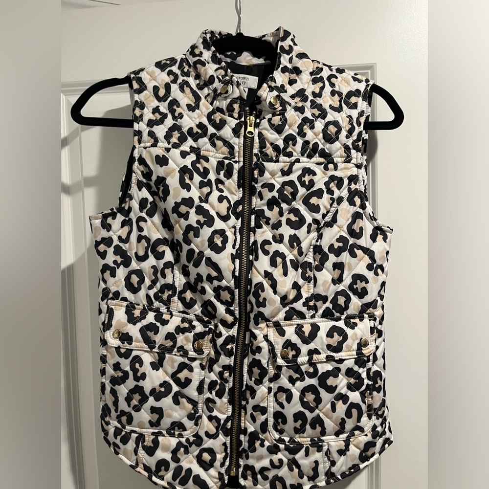 Crown and Ivy Vest